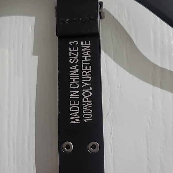 Kiss Mark Dress with Belt - Picture 5 of 7